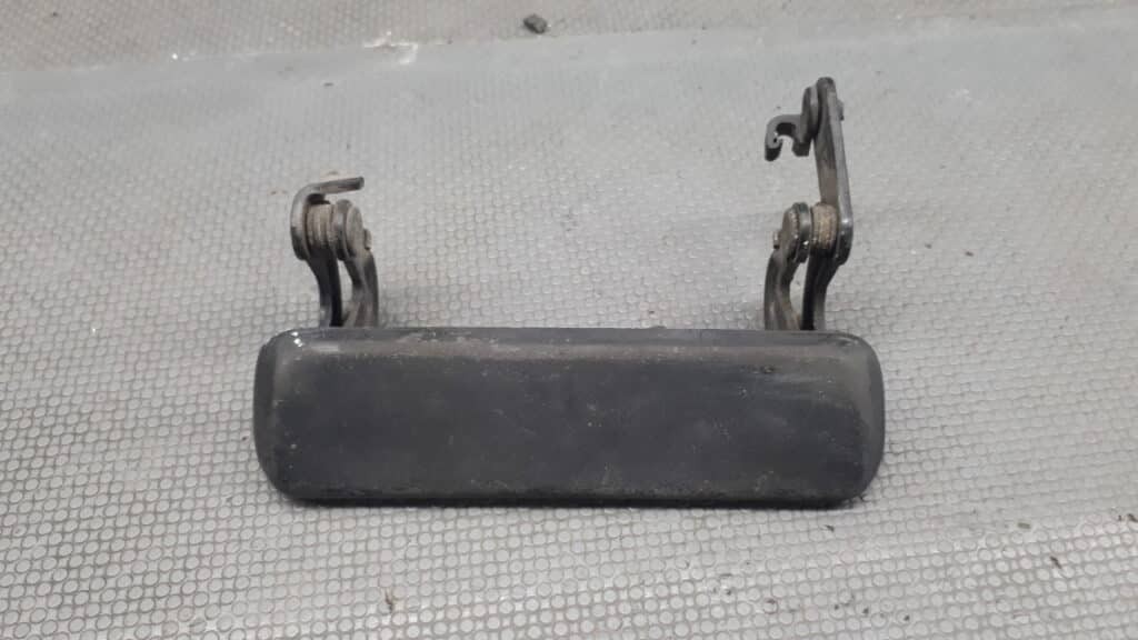 Klamka lewy przod Opel Kadett E