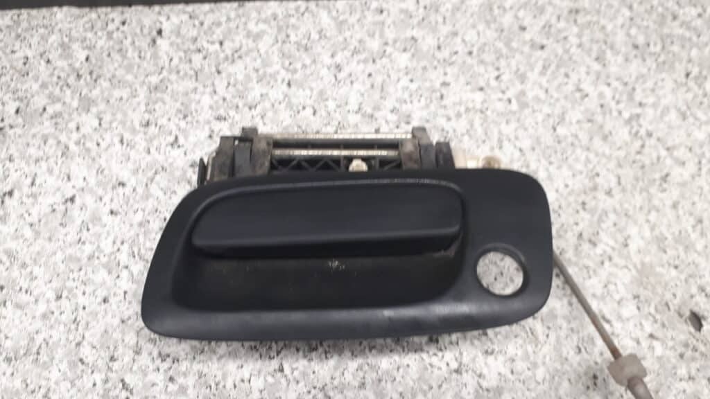 klamka drzwi lewy przod opel astra II
