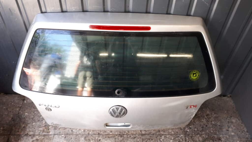 Klapa bagażnika tył VW Polo 6N