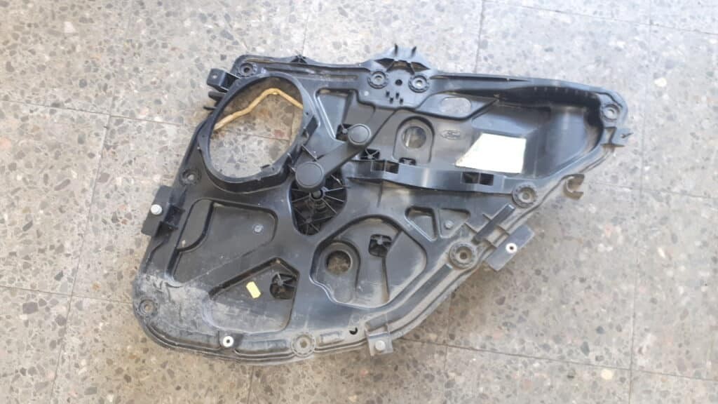 2S61A045H22A Mechanizm szyby prawy tył FORD FIESTA mk5