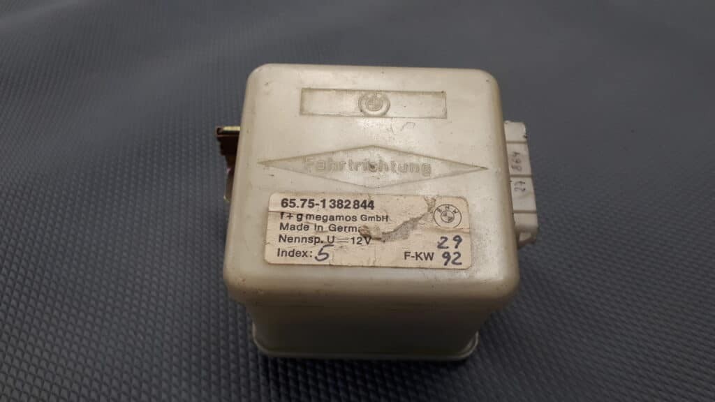 1382844 czujnik pochylu alarmu bmw e34 92r