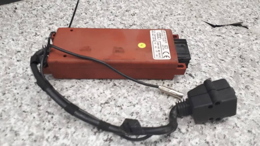 4B0862335B Moduł sterownik telefonu AUDI A6 C5