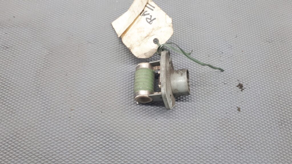 98FB9A819AA rezystor ford focus 03r 5D