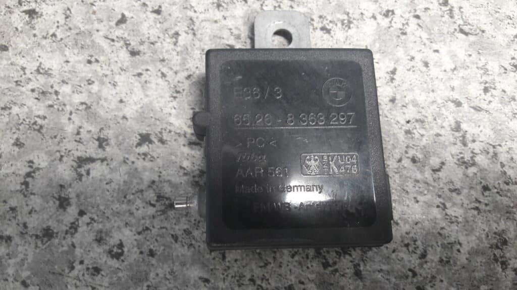8363297 wzmacniacz anteny bmw e36