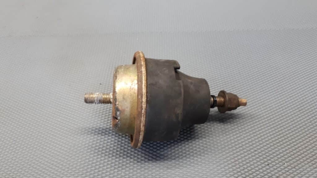 Poduszka lapa silnika peugeot 306