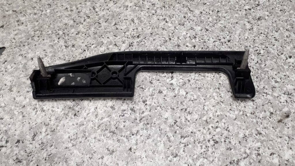 70225979 listwa osłona konsoli bmw E46