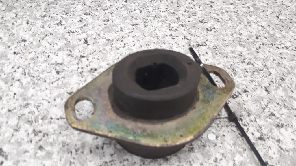 poduszka silnika citroen saxo 1.1