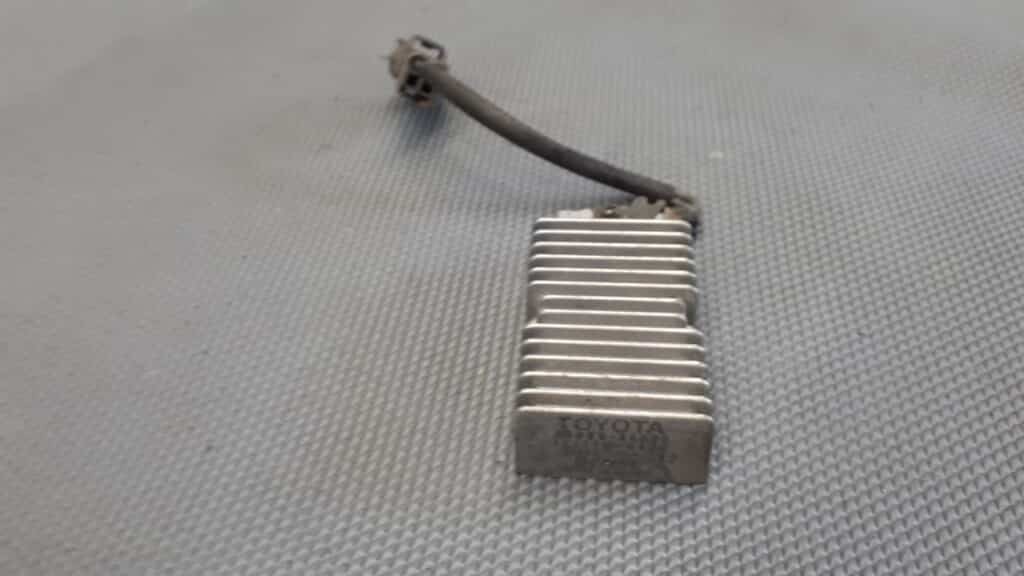 23080-46090 rezystor pompy paliwa lexus is 300