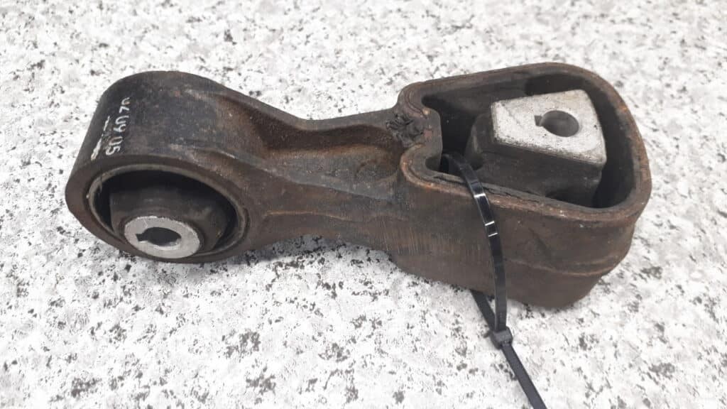 lapa poduszka silnika peugeot 406 2.0 hdi