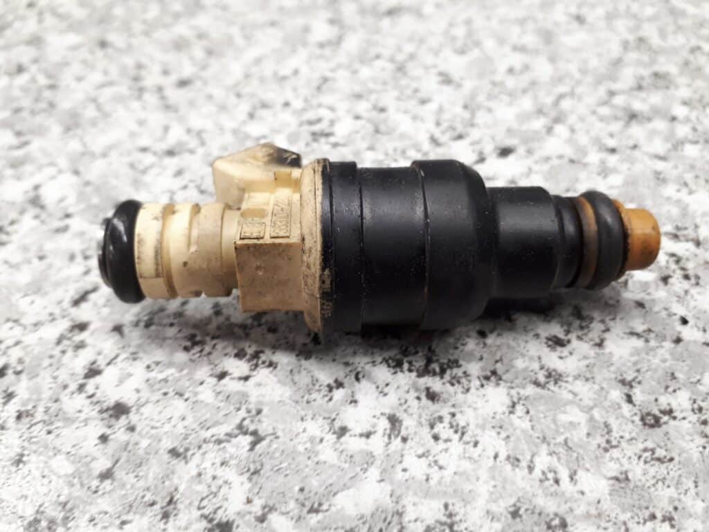 35310-23010 wtrysk wtryskiwacz HYUNDAI COUPE 1.6