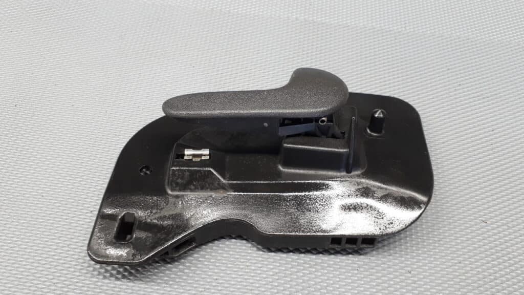 13110957 Klamka drzwi prawy przód opel corsa c o5r