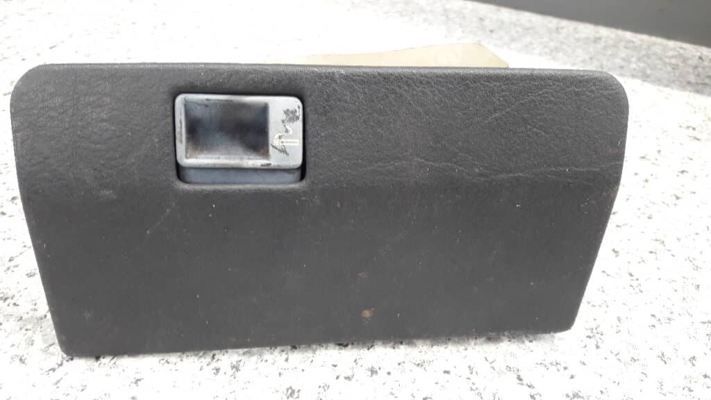9603813877 popielniczka peugeot 605 91r