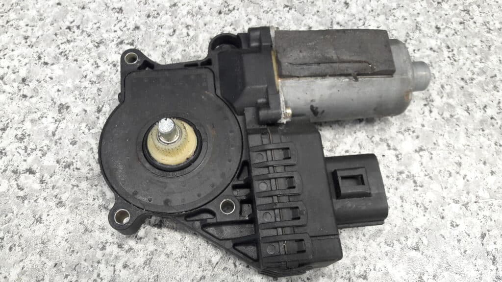 0130821773 Silniczek szyby lewy tył MONDEO MK3