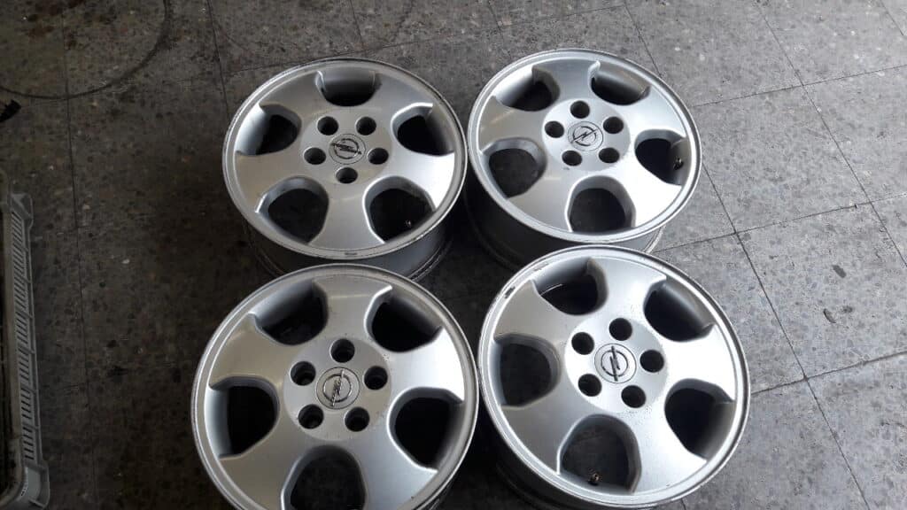 Felgi aluminiowe Opel Astra H 6JX15 ET47