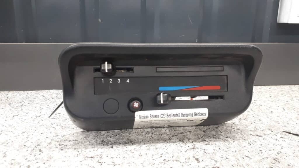 6455031770 panel nawiewu nissan serena c23