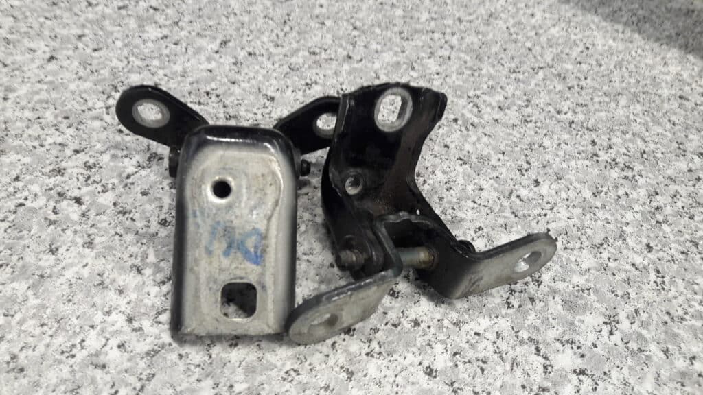zawias drzwi prawy tyl ford mondeo mk4