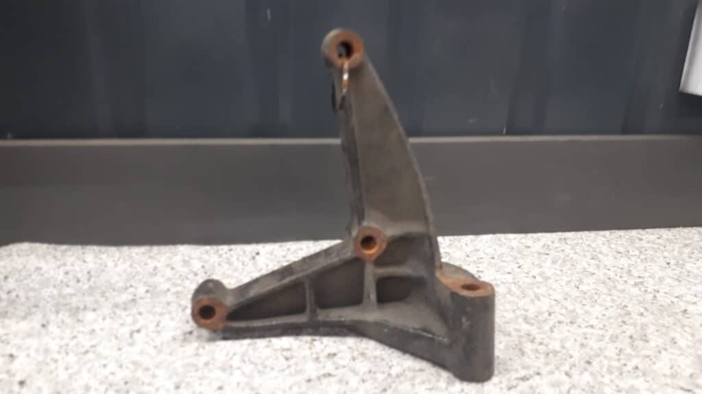 7717420 wspornik lapa skrzyni biegow fiat punto I