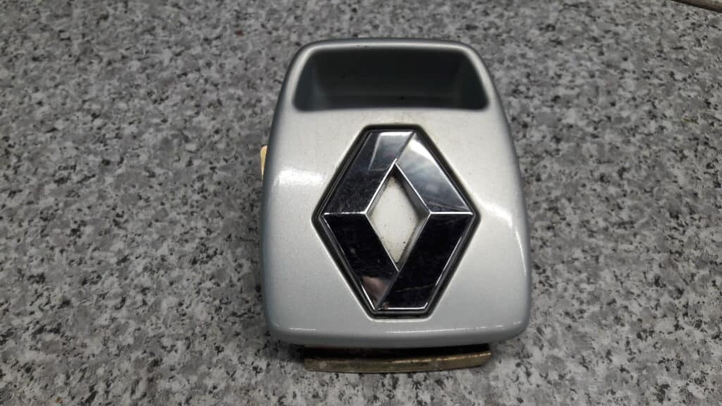 8200002502 mocowanie klamki klapy renault laguna II hb