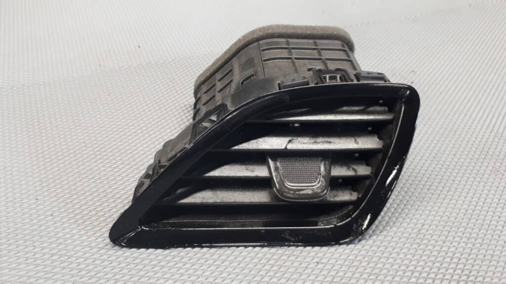 95250705 kratka nawiewu Opel Karl 17r