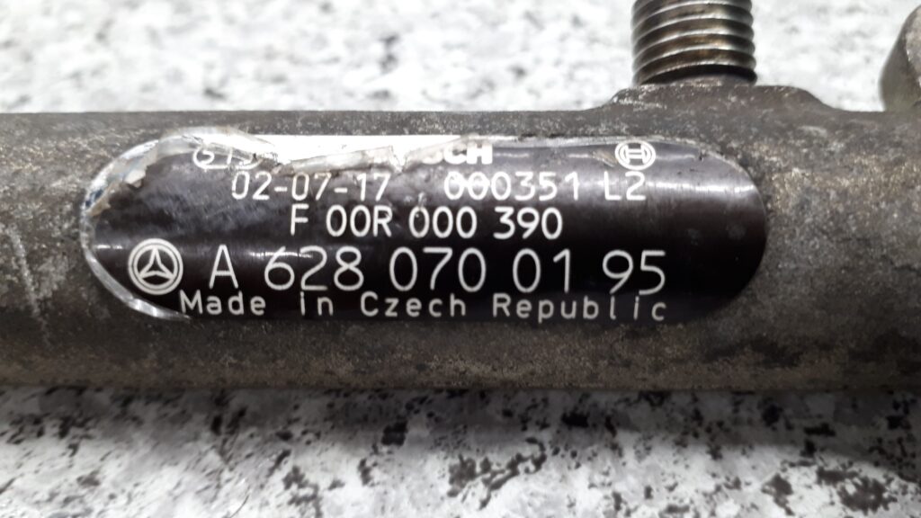 A6280700195 Listwa wtryskowa Mercedes W220 4.0CDI