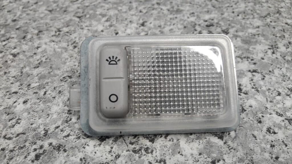 152940 oswietlenie kabiny ford mondeo 3