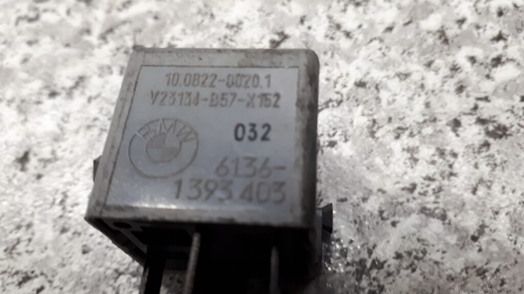 1393403 Przekaznik ABS BMW E36 316