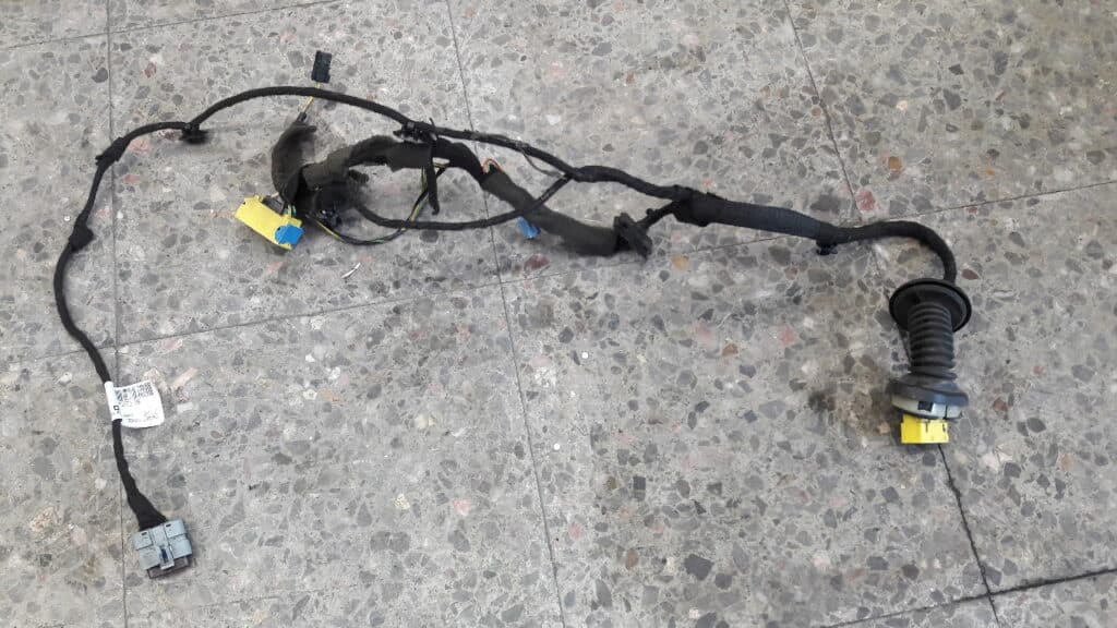 9662009380 instalacja drzwi prawy przod citroen picasso c4