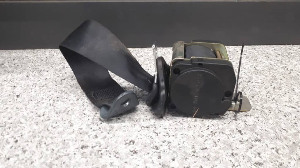 9622529877 pas bezpieczenstwa lewy tyl citroen xsara II