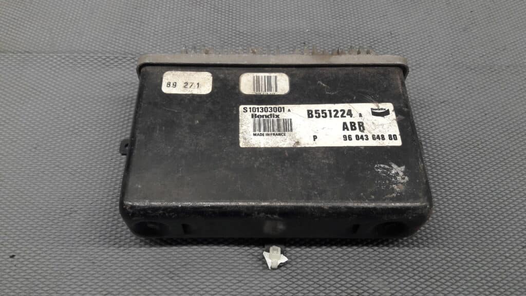 9604364880 komputer silnika Peugeot 405