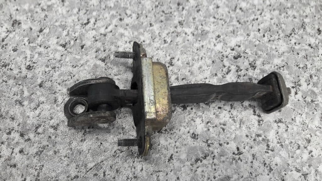 4D0831402 zawias drzw3i prawy przod audi a8 4d