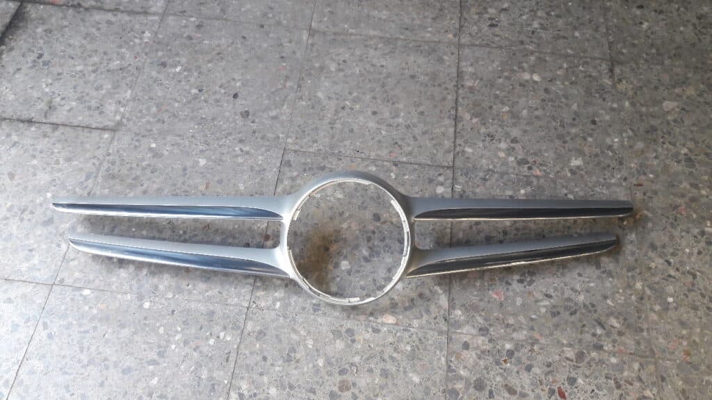 A2058880160 Grill atrapa MERCEDES W205 C KLASA AMG