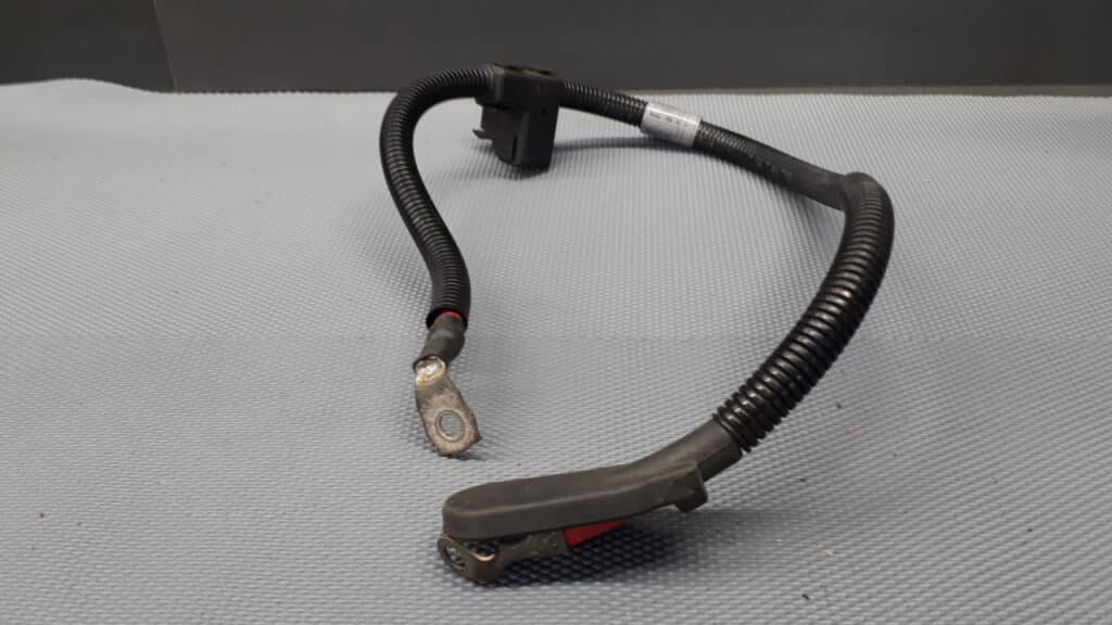 1427238 przewód dodatni akumulatora bmw e39