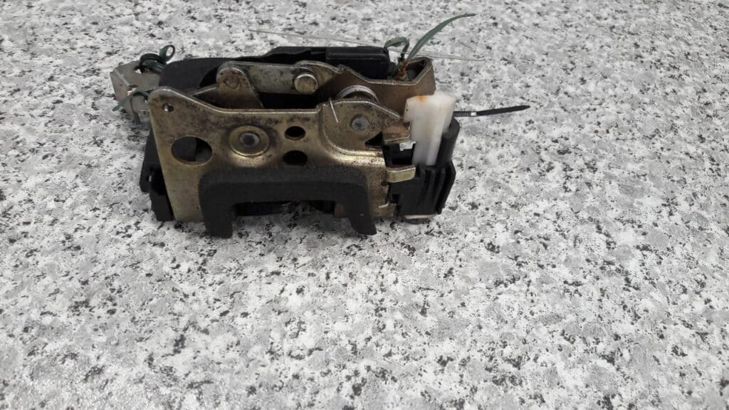 zamek drzwi lewy tył fiat siena palio