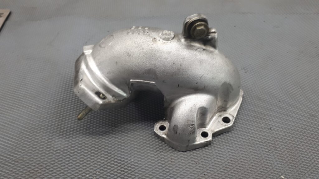 43880 kolanko kolektora citroen peugeot 2.0 HDI