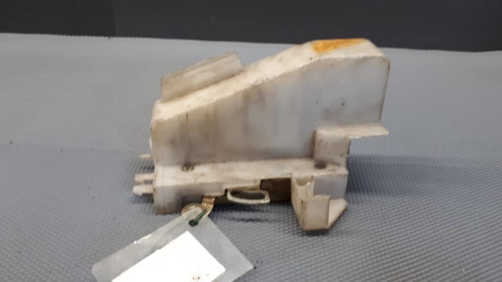 96FG-A219A64-CG Zamek drzwi prawy przód ford fiesta mk5 5d 4pin
