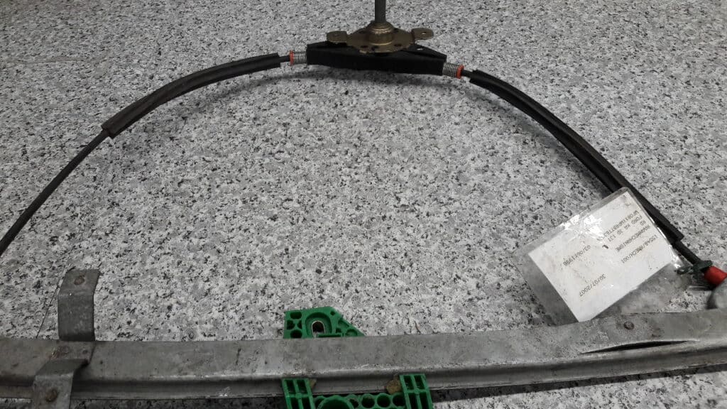97KGB23200BK Mechanizm szyby prawy  Ford Ka
