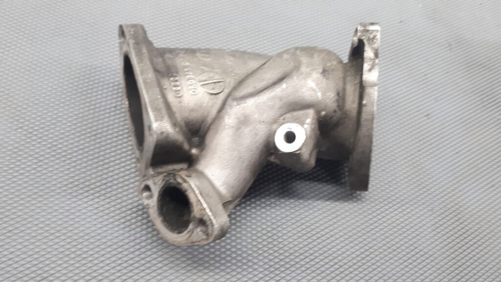 059145997D rura przepustnicy audi A4 B6 3.0TDI