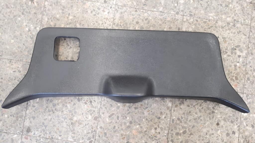 95395527 osłona tapicerka klapy bagażnika Opel Karl 17r