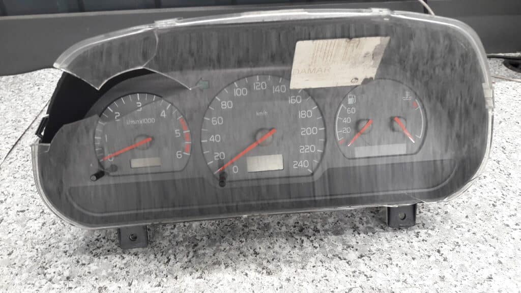 30864182 licznik volvo v40 1.9td 1998r