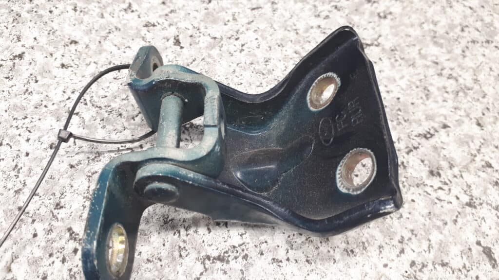 zawias drzwi prawy tyl górny hyundai matrix 05r