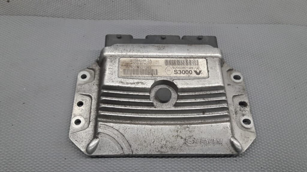8200387138 Sterownik Silnika Renault SCENIC II 2.0 16V