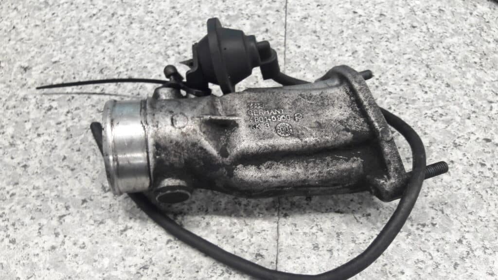 4b0146950 przepustnica audi a6 c5 2.5 tdi