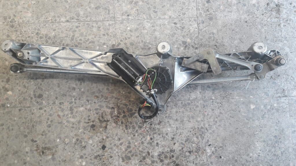 3391098390 silnik mechanizm wycieraczek mercedes w220