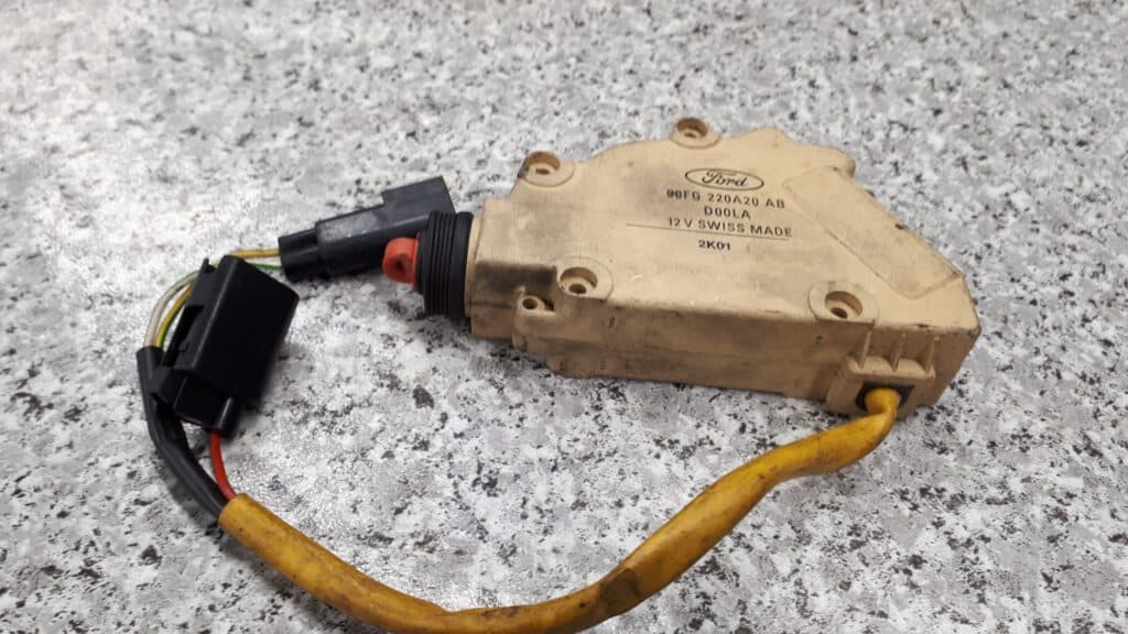 90fg220a20ab siłownik zamka centralnego ford mondeo