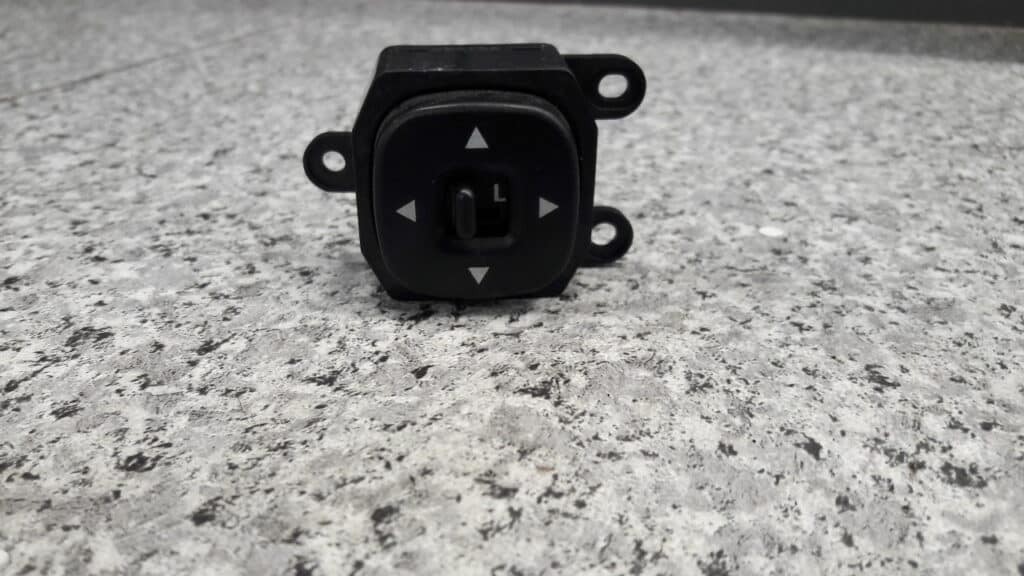 46448A regulator lusterek sephia 1998r