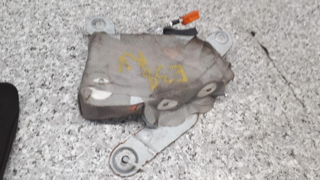 8380254 airbag drzwi prawy przod bmw e38
