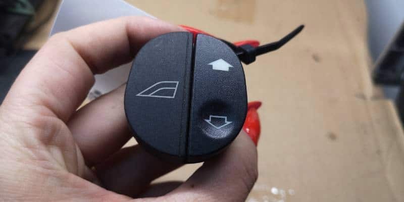 96FG14529AC Przełącznik szyby prawy przód ford