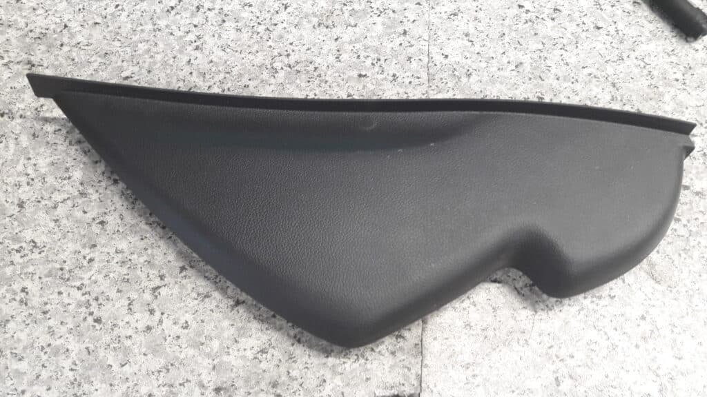95072427 osłona konsoli Opel Karl 2017