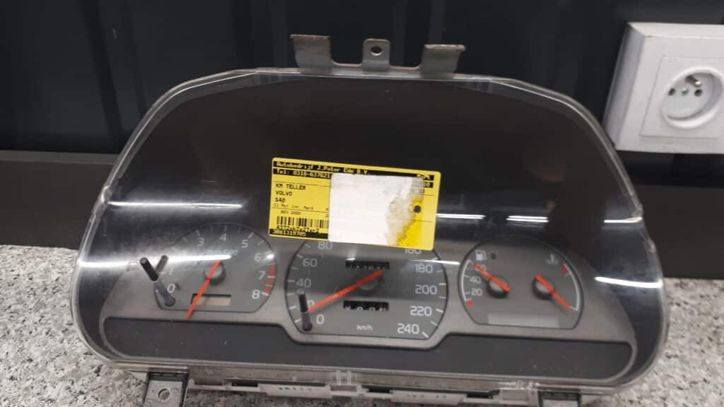 30813197 Licznik Zegar Volvo V40 2.0