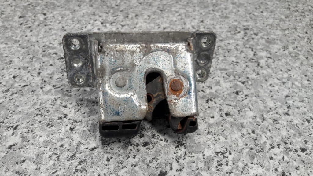 90563999 zamek tylnej klapy opel meriva a 05r